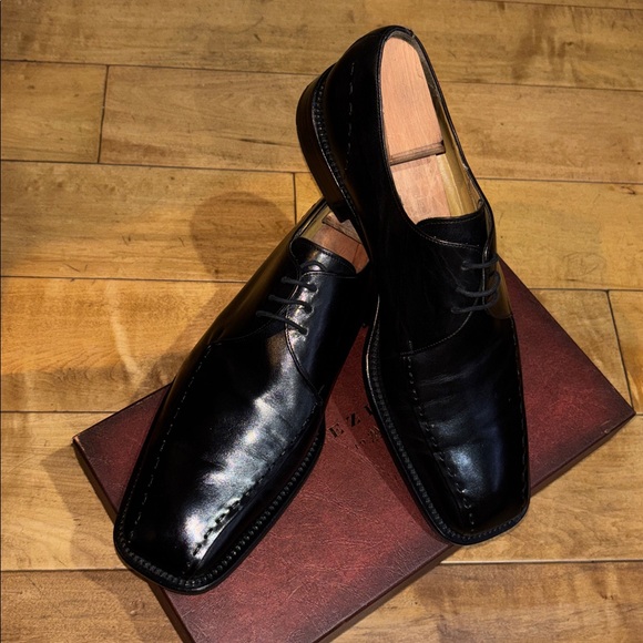 Mezlan, sample shoes with limited usage. main image 4